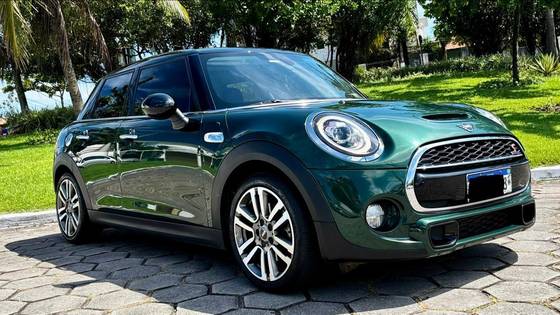 MINI COOPER 2.0 16V TWINPOWER GASOLINA S 4P STEPTRONIC MINI COOPER 2.0 16V TWINPOWER GASOLINA S 4P STEPTRONIC